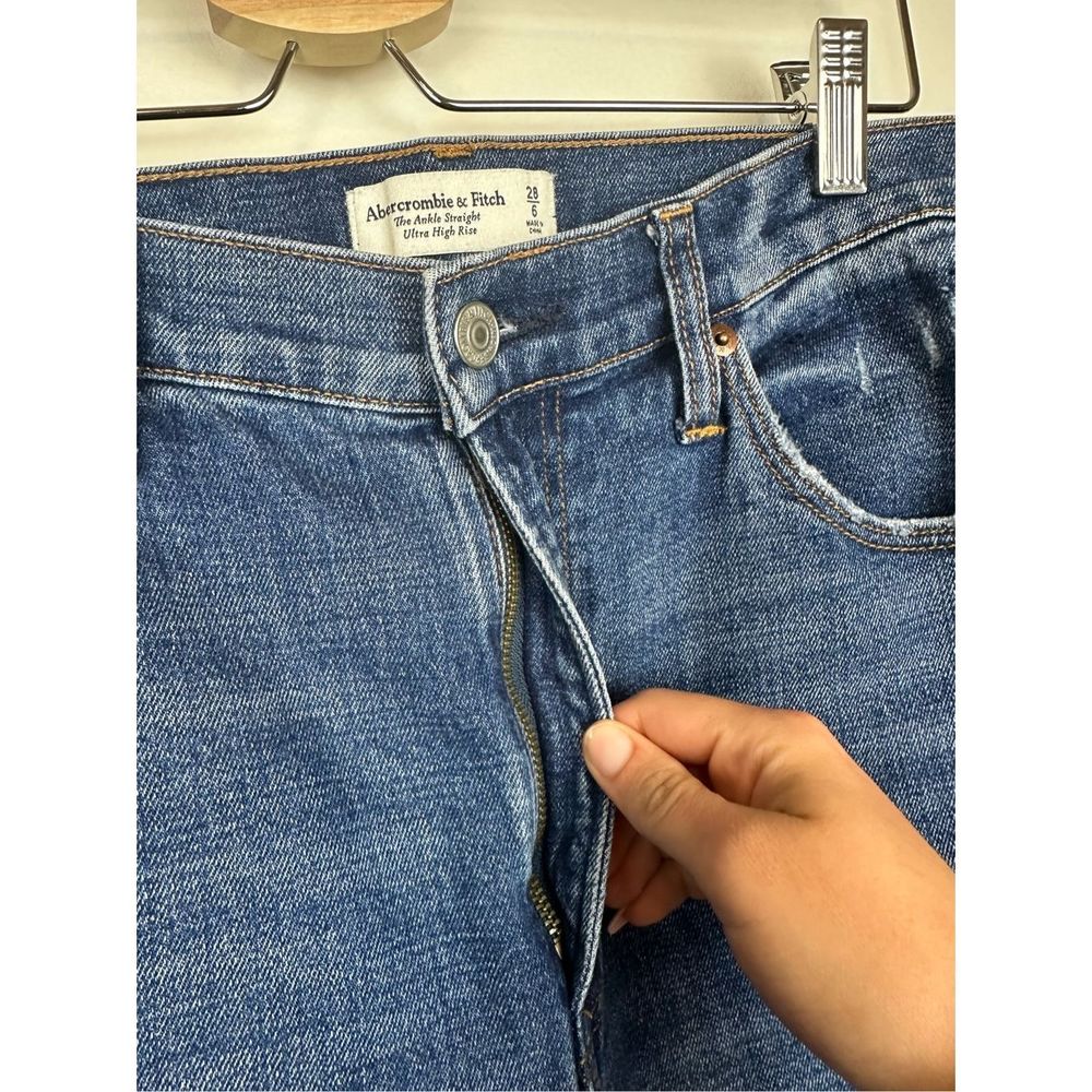Abercrombie & Fitch Womens 28 Curve Love Ultra High Rise Ankle Straight Leg Jean - Picture 5 of 10